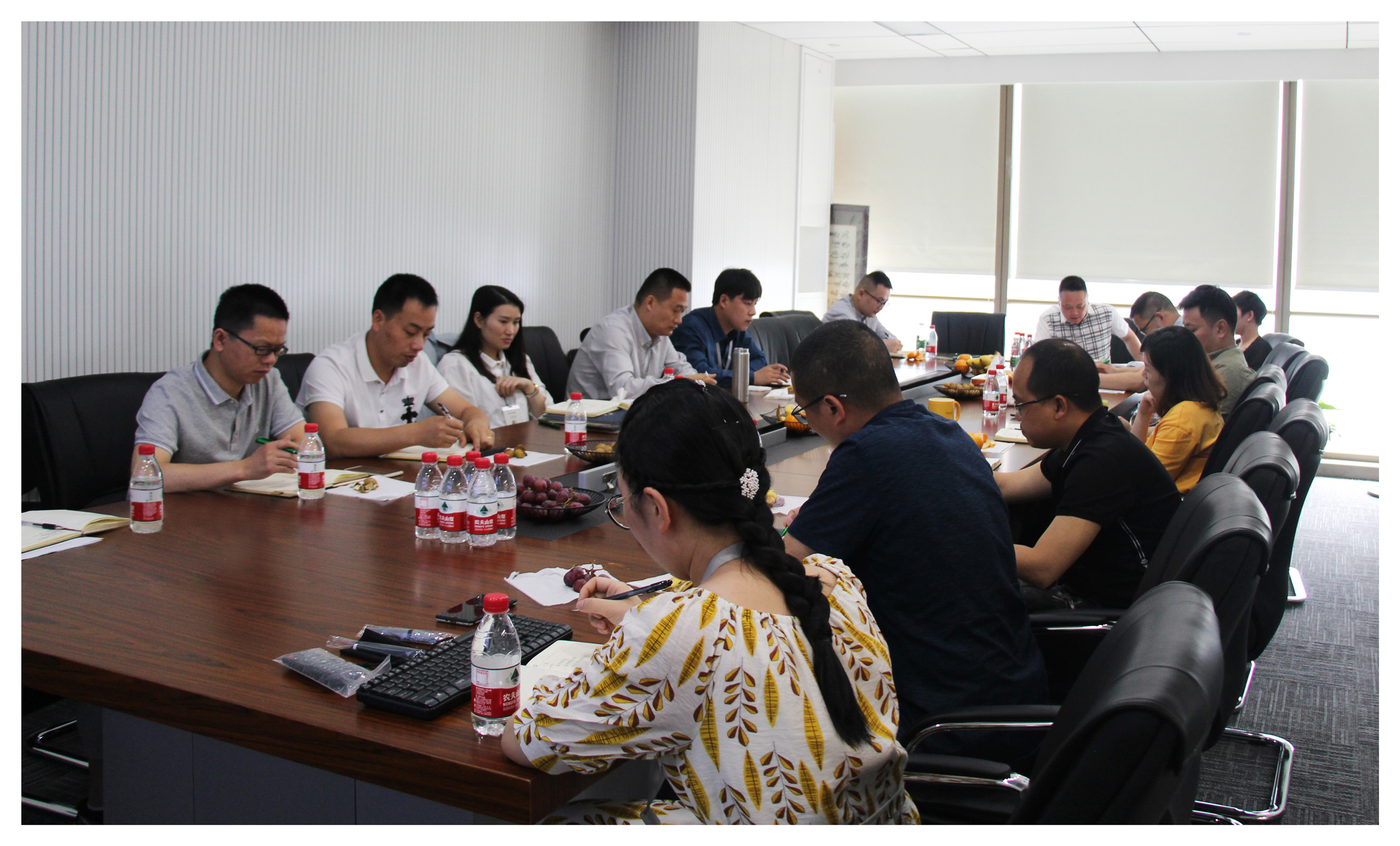 1557281452954769.jpg 會(huì)議2.jpg