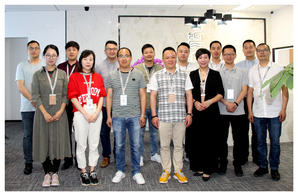 1557281596283403.jpg 會(huì)議1.jpg